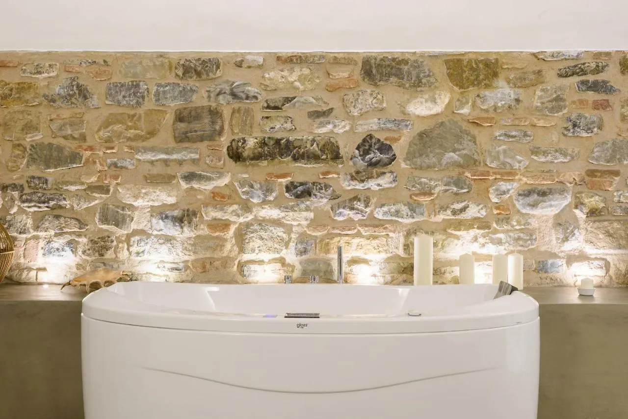 Leopardi Luxury Maison With Garden And Jacuzzi: 10 People Apartment Florence 0*,